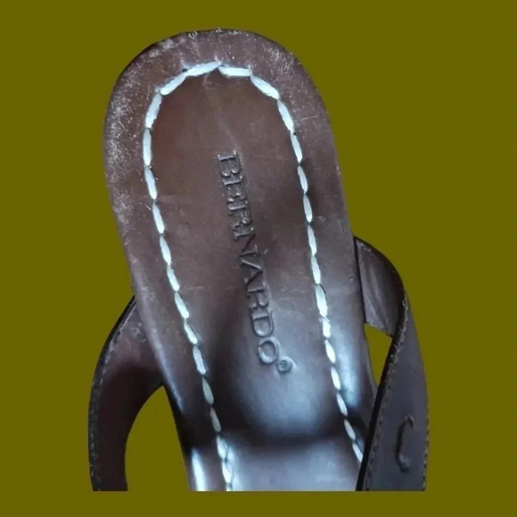 Bernardo matrix leather sandals o ring  7M - Picture 4 of 7